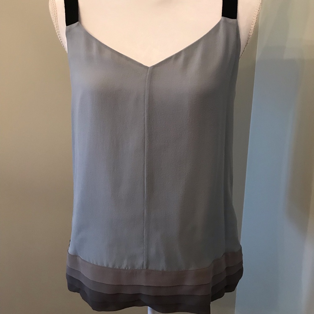 BR silk sleeveless blouse